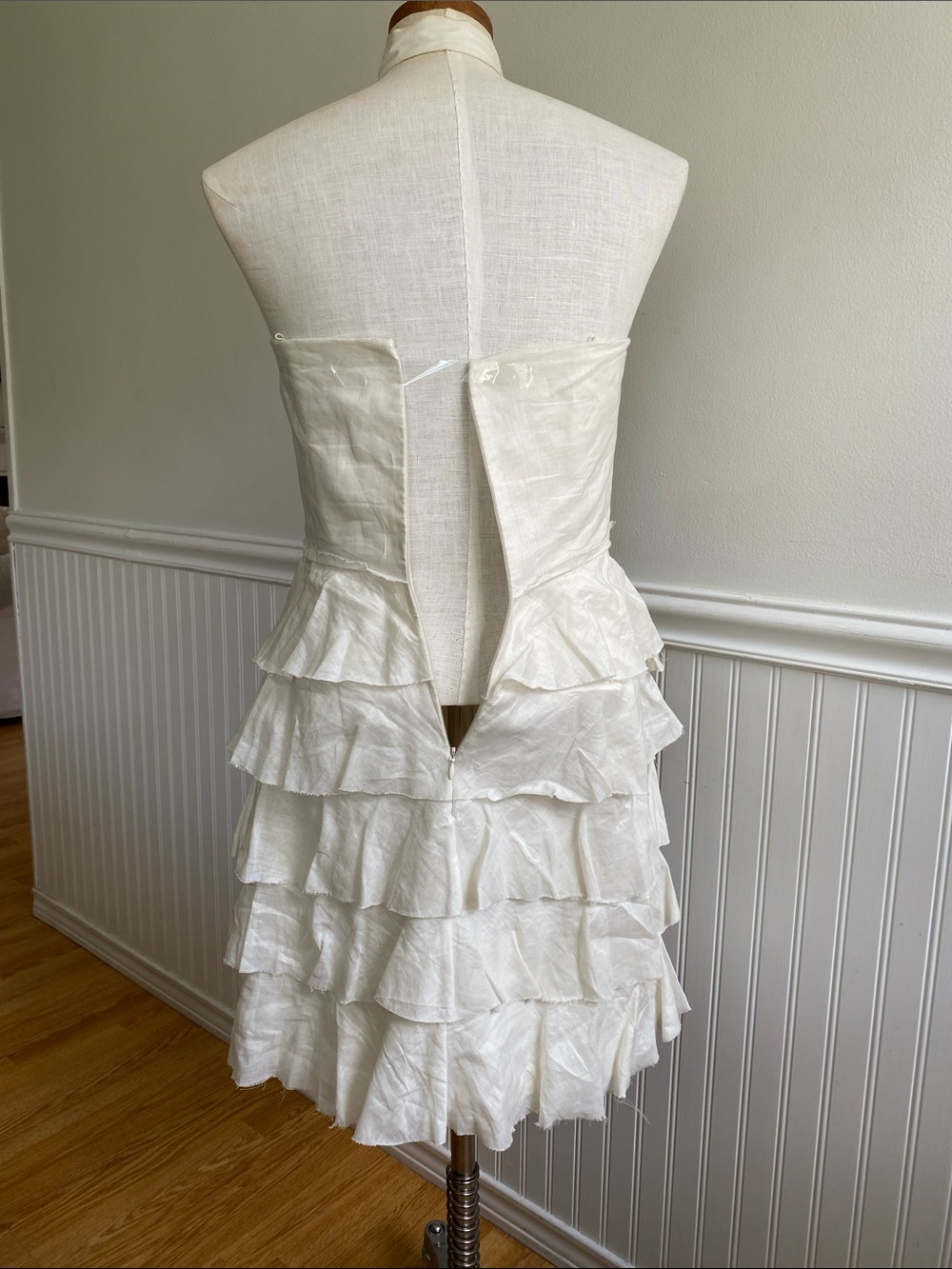 Robert Rodriguez Ivory One-Shoulder Ruffled Dress - Picture 2 of 4